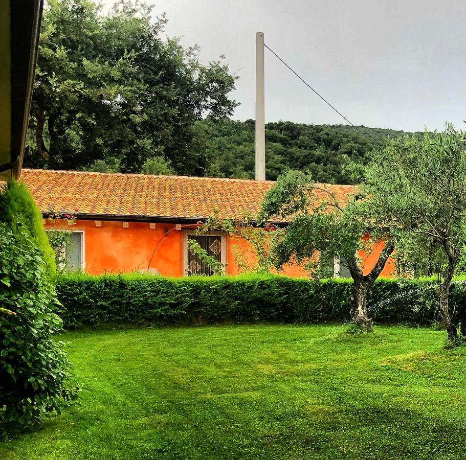 Casa Vacanza Centro Sardegna Sorgono Exterior foto